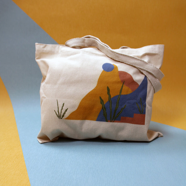 Tote bags in Egypt. Linen is the material used in the shopping bag. There is two different shapes Portrait tote bag & Landscape tote bag. It's Eco-friendly & fashion bag. 