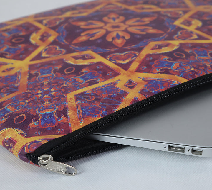 Leather Laptop Sleeves in Egypt. 13 inch & 15.6 inch Laptop pouch. It's suitable for MacBook air sleeve. You can find different designs for laptop cases / laptop covers.