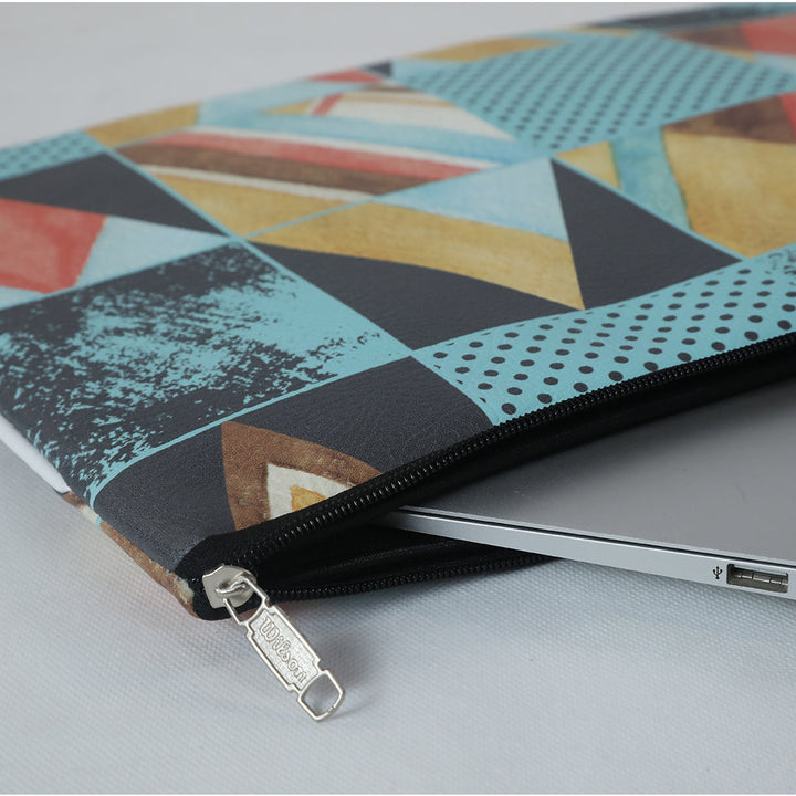 Leather Laptop Sleeves in Egypt. 13 inch & 15.6 inch Laptop pouch. It's suitable for MacBook air sleeve. You can find different designs for laptop cases / laptop covers.