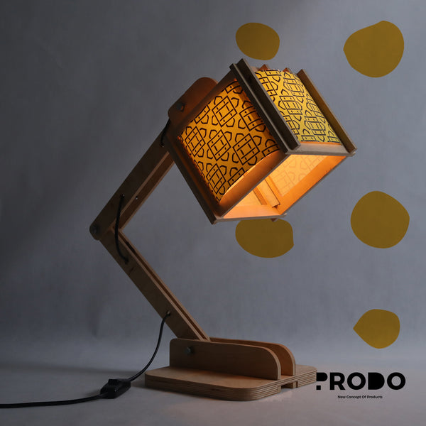 Robot Desk Lamp - Yellow Pattern